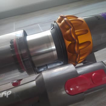 Dyson V15 Kablosuz Süpürge