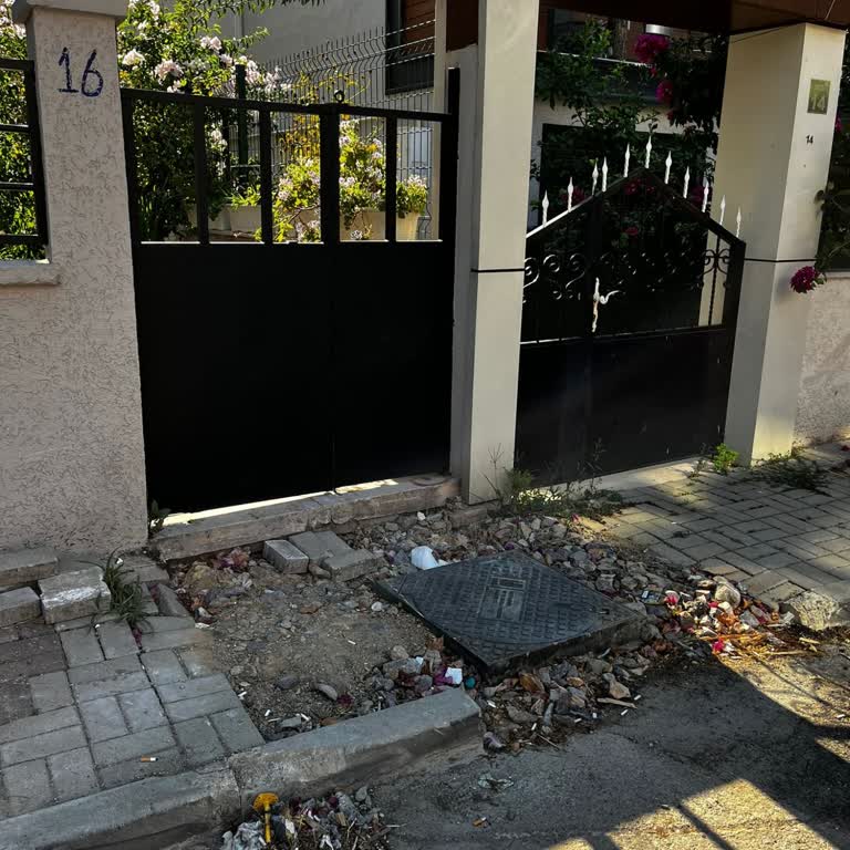 Pendik Belediyesi Kaldırımları Tamir Etmiyor