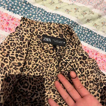 Received Skirt Without Tag from Zara Online – Requesting Return and Refund