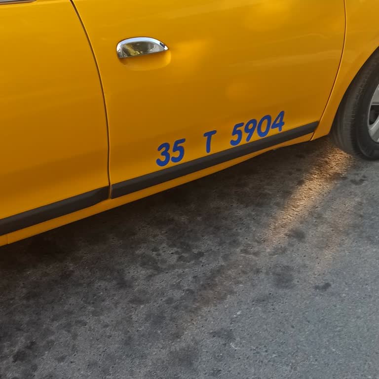 İZOTAŞ İzmir'de Taksi Yolculuğunda Yaşanan Haksız Ücretlendirme