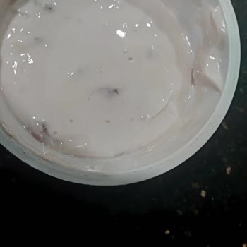 Sek Quark Çilekli Peynirden Kıl Çıktı