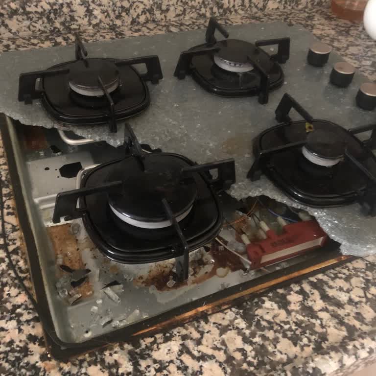 Silverline Ocak Camı Bomba Gibi Patladı