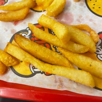 Burger Yiyelim Memnun Kalmadık Pişman Olduk