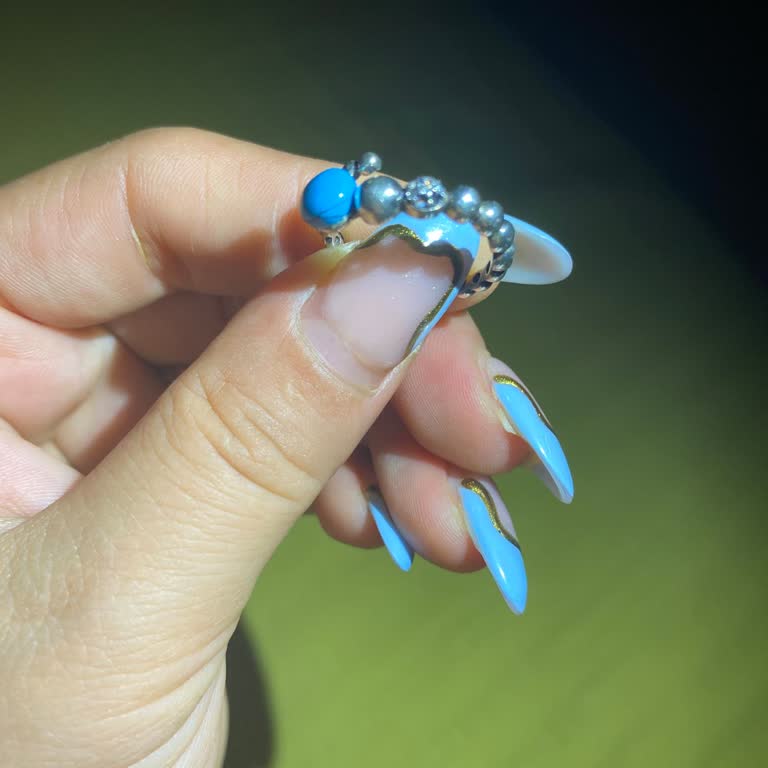 Gümüş Yolu Kalitesiz Ürünler Satıyor!