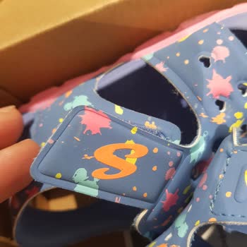 Skechers Üretici Hatası Cırtı Dikilmemiş Ayakkabı