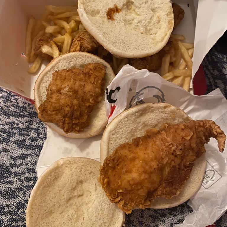 Boş Hamburger Yollayan KFC Ve Yemeksepeti