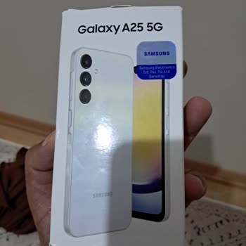Samsung A25 Cep Telefonunu