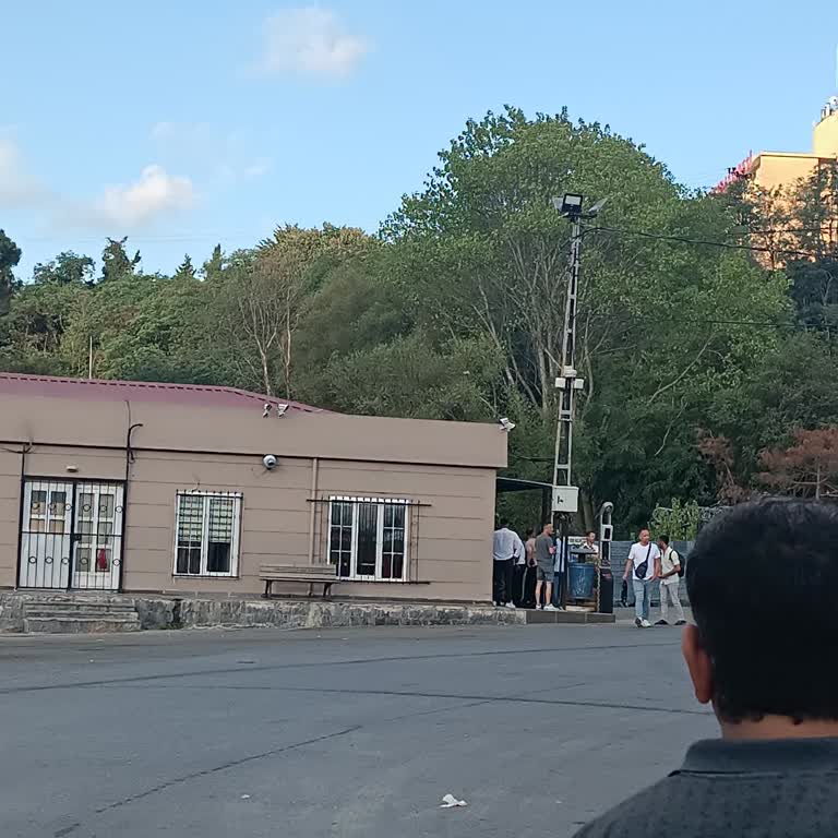 İETT - İstanbul Elektrik Tramvay Tünel Arnavutköy-Eminönü Hattında Sürekli Yaşanan Sorunlar