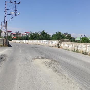 Edremit Belediyesi Yollara Dikkat Et