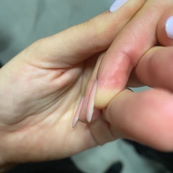 Kirpiks Beauty Home Küfür Ve Müşteri Dövmek