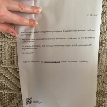 Sneaks Up Renk Değişikliği Ve Yardımcı Olunmaması