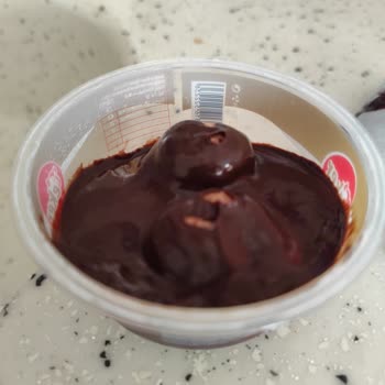 Eker Profiterol Ambalajında Miktar Yanıltıcı