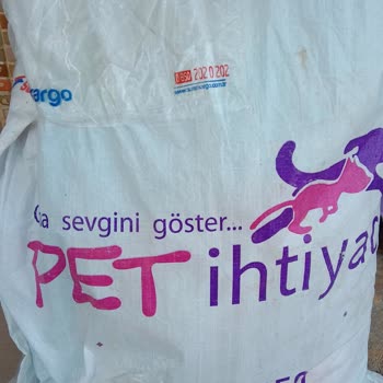 Mamaal.com Enjoy Balıklı Kedi Mamasının Paketi Her Yerden Patlak Geldi!