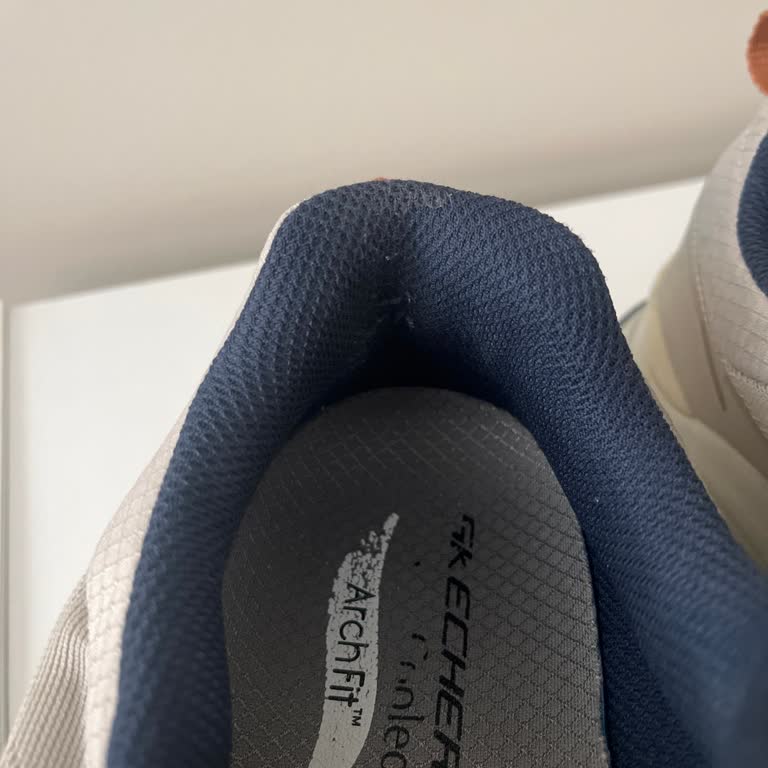 Skechers Bir Daha Kesinlikle Tercih Etmeyeceğim