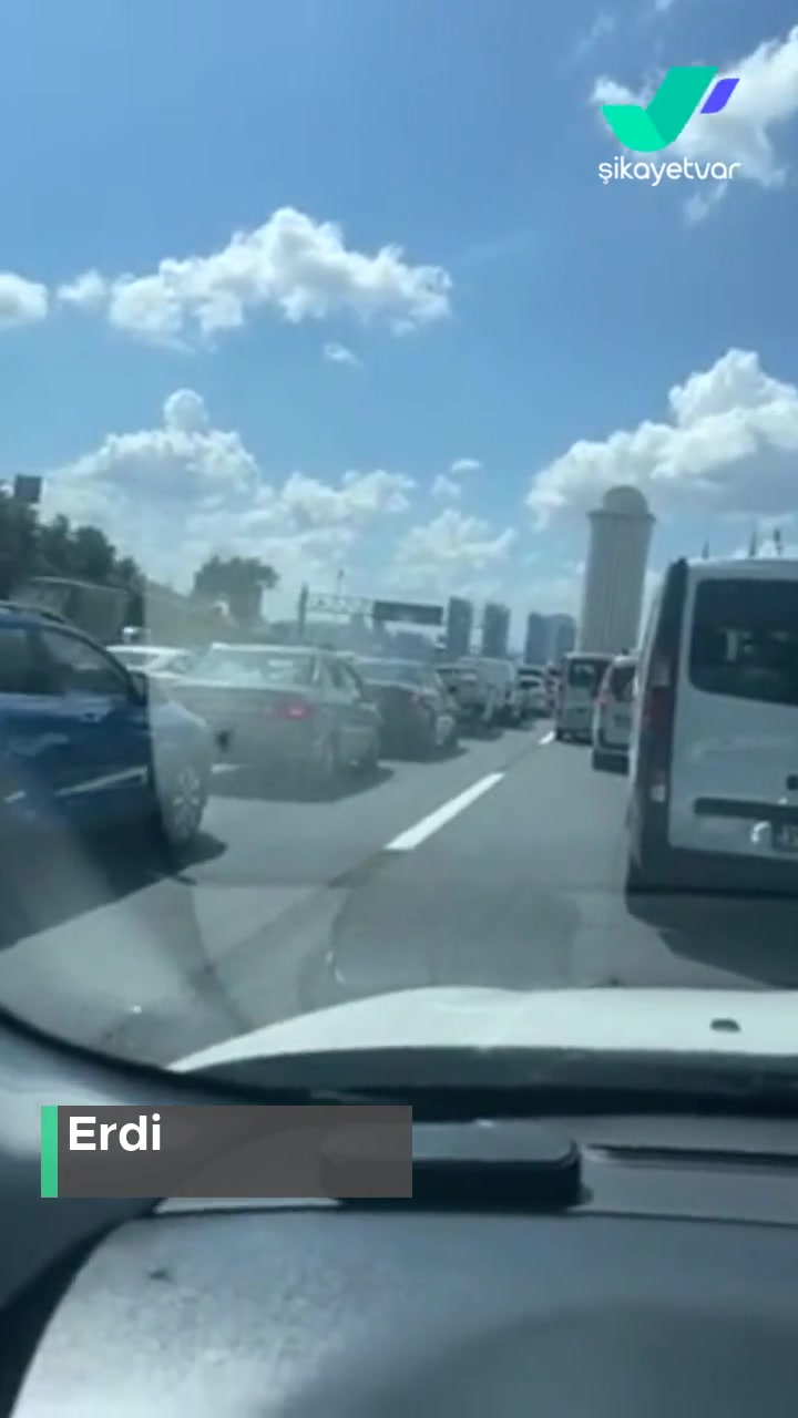 İBB Mall Of Bitmeyen Trafik Çilesi! videonun kapak resmi