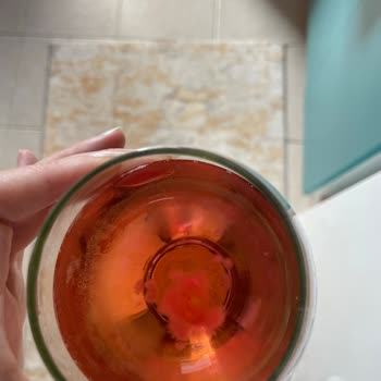 Sek Berry Hibiscus'un Kalitesizliği Ve Hayal Kırıklığı