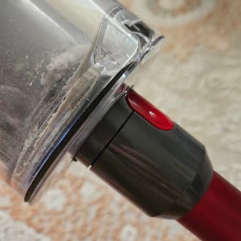 Dyson V10 Boru Sallanma Şikayeti