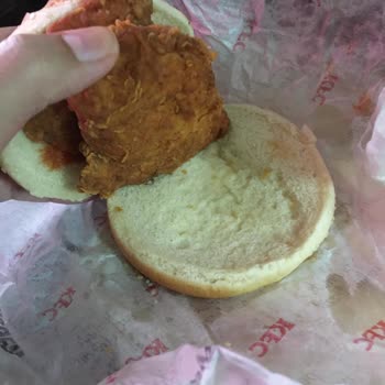 KFC Yanlış Menü Gönderimi Ve Özensiz Hazırlama