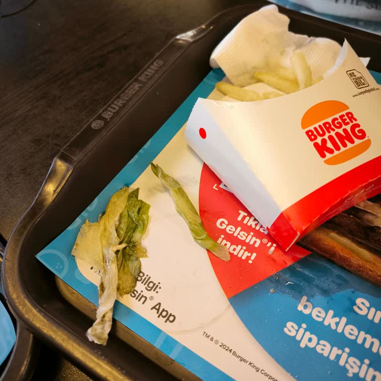 Burger King Hamburgerde Bozuk Ürün