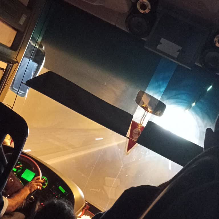 Sahil Seyahat Geç Kalkan Otobüs Ve Kötü Hizmet Deneyimi