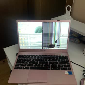 Monster Huma Bilgisayarımın Ekran Sorunu Ve Servis İlgisizliği