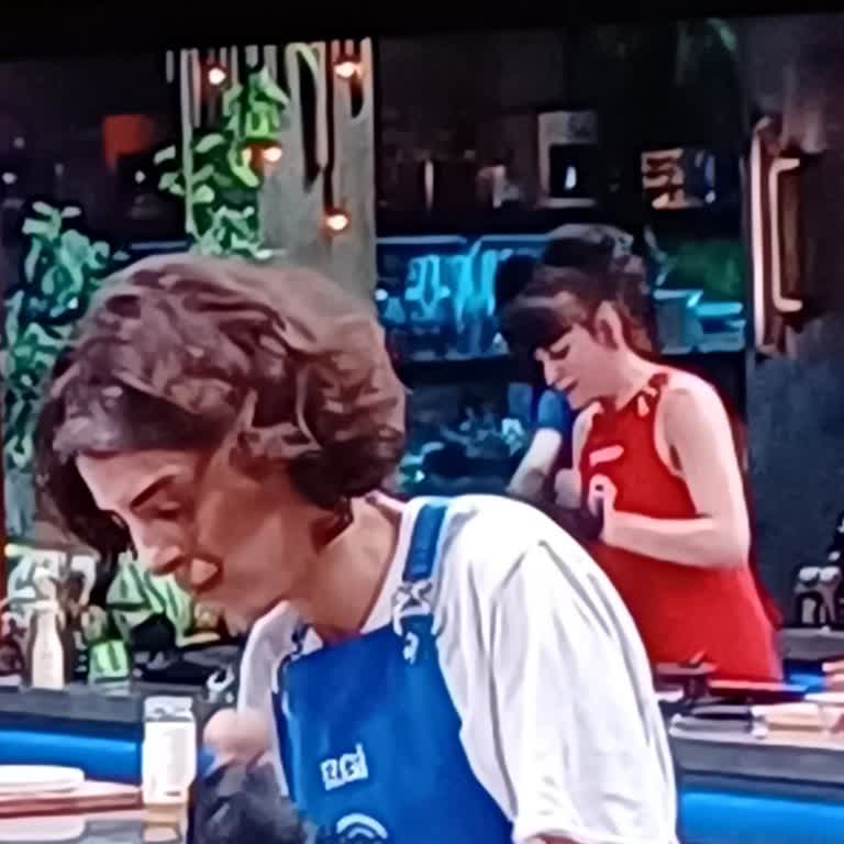 TV8 Masterchef Ezgi'nin Hijyen Sorunu!