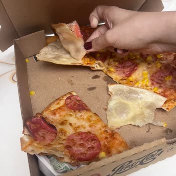 Trendyol Yemek PizzaLazza Hamuru Milföy Hamurundan Geldi