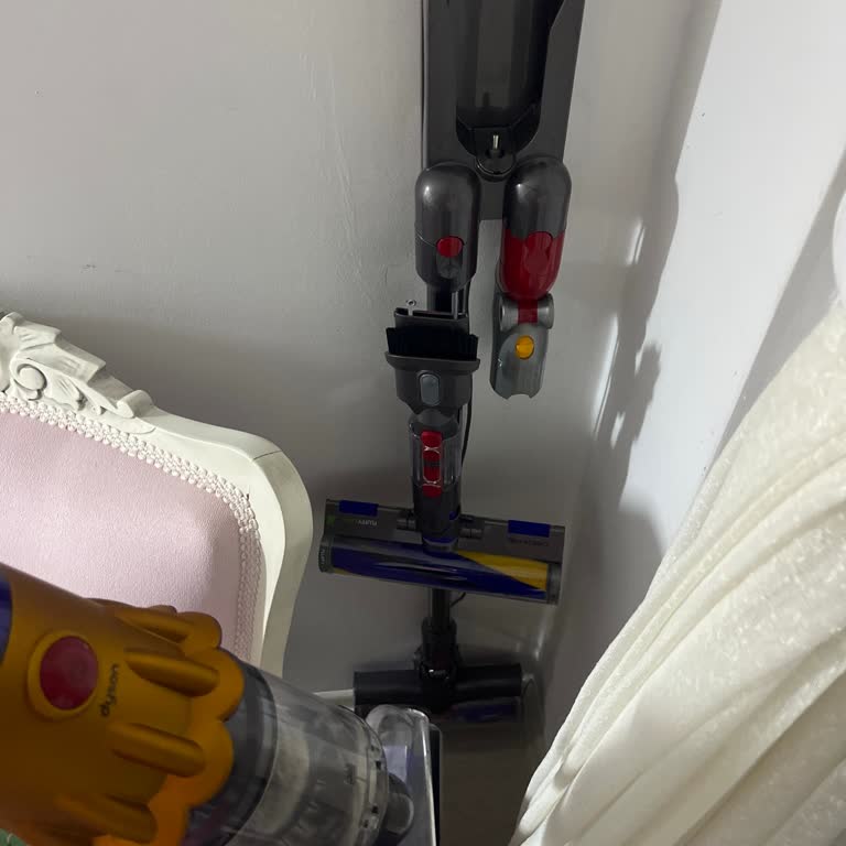 Dyson Teknik Servisi Süpürgemin Başılığını Kaybetti!