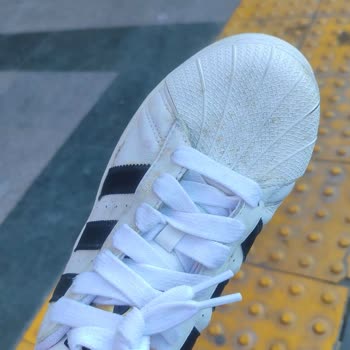 Adidas'a İncelemeye Gönderdiğim Ayakkabımın Küflü Pis Geri Gelmesi