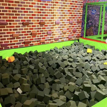 Joypark Trambolin Oyun Alanı Axis AVM