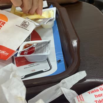 Söke Novada Burger King Çok Kirli