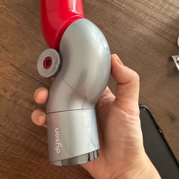 Dyson Dikey Süpürge Parçası Destek Alamama