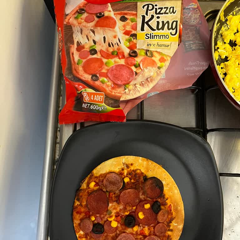 Pizza'nın Malzemesi Bomboş (Superfresh)