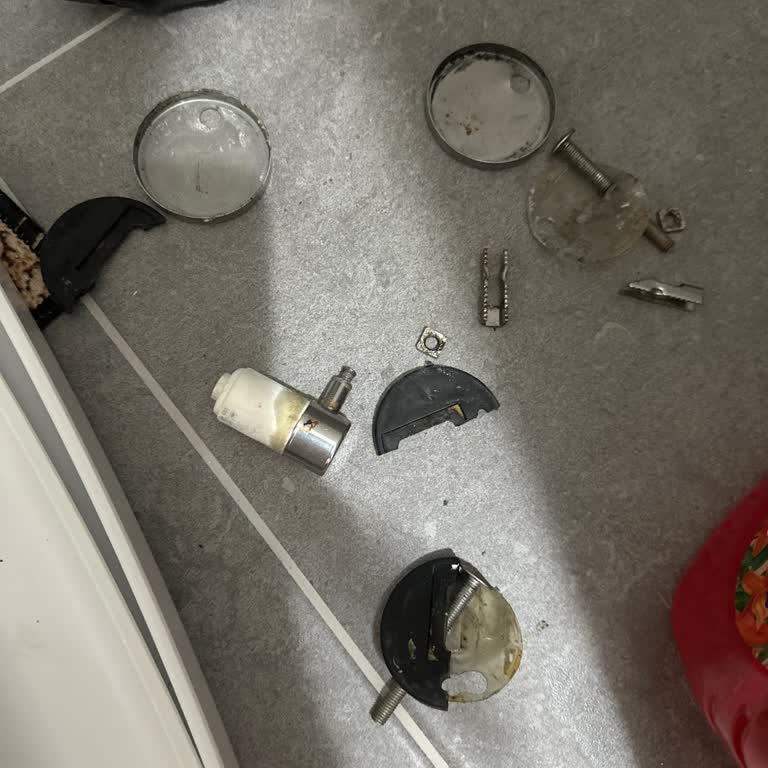 Creavit Marka Klozetin Parça Sorunu