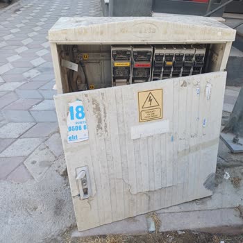 Gediz Elektrik Kırık Trafo Kapakları