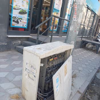 Gediz Elektrik Kırık Trafo Kapakları