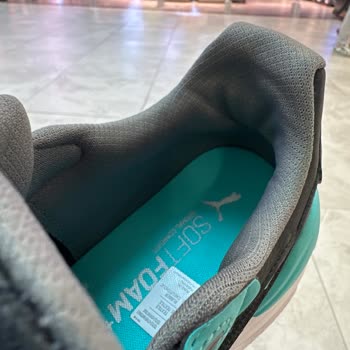 In Street Mağaza Çalışanının Müşteri İlgisizliği