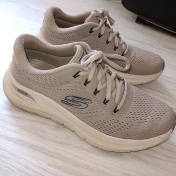 Skechers Ayakkabımın İçi Yırtıldı.