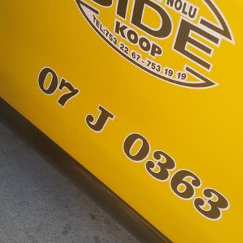 Side Taksi Durağı (Manavgat) Tl Yi Beğenmeyen Taksici 07 J 0363