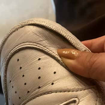 adidas Deformeli Ürün Hakkında
