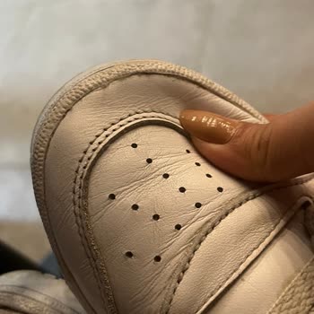 adidas Deformeli Ürün Hakkında