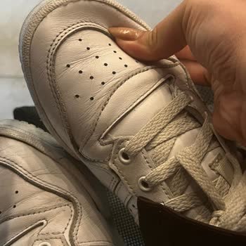 adidas Deformeli Ürün Hakkında