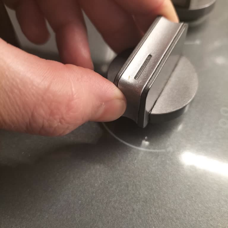 Beko Ankastre Düğmeleri Kendiliğinden Deforme Oluyor