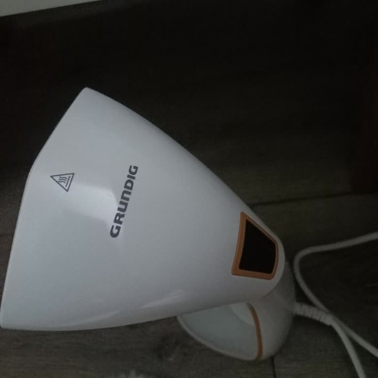 Grundig St 6150 Buharlı Kırışık Giderici Buhar Vermiyor.
