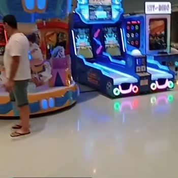 Playland 21.20'de Yarım Saat İçeri Alınmaması