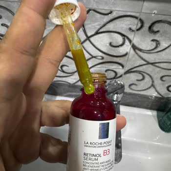 La Roche - Posay Retinol B3 Serum Şişenin Yarısında Bozuldu
