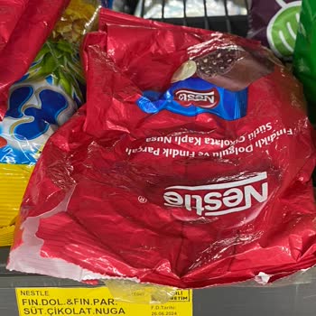 Ağızı Açık Ve İndirimli Nestle Ürünleri.