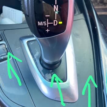 BMW 116 Vites Konsolu Sorunlu