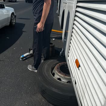 Obilet Lüks Aydın Turizm İle Kabus Gibi Yolculuk: Patlayan Teker Ve Bekleme Çilesi