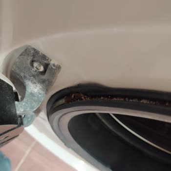 Profilo Bahaneleri. Paslanma Sorununun Arkasında Duramıyor.